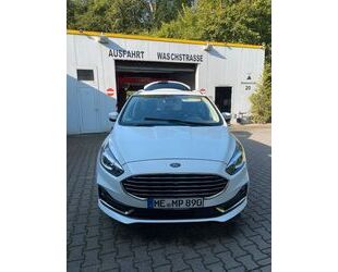 Ford Ford S-Max 2.5 Duratec FHEV Titanium Titanium Gebrauchtwagen