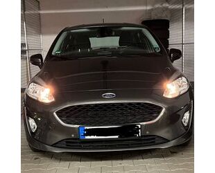 Ford Ford Fiesta 1,1 63kW Cool & Connect Gebrauchtwagen