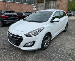 Hyundai Hyundai i30 cw blue Trend 1.6 Gebrauchtwagen