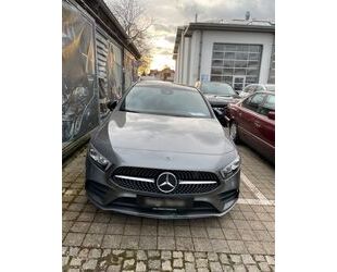 Mercedes-Benz Mercedes-Benz A 200 AMG-Line mit 8-Fach Reifen und Gebrauchtwagen