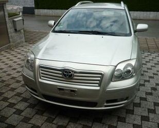 Toyota Toyota Avensis 2.0 D-4D - Gebrauchtwagen