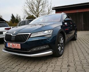 Skoda Skoda Superb Combi Scout 4x4/Pano/AHK/Matrix LED Gebrauchtwagen