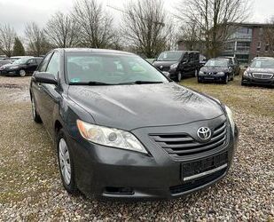 Toyota Toyota Camry 2.4 Automatik VVTI Gebrauchtwagen