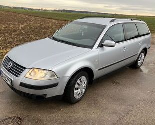 VW Volkswagen Passat Variant 1.6 Comfortline Family V Gebrauchtwagen