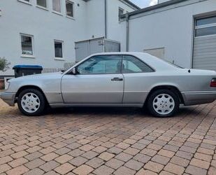 Mercedes-Benz Mercedes-Benz E 220 Coupe Sportline - 1. Hand Gebrauchtwagen