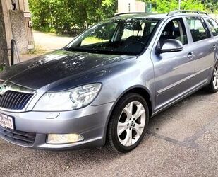 Skoda Skoda Octavia Combi 2.0 TDI DSG Elegance Gebrauchtwagen