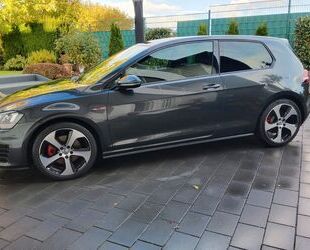 VW Volkswagen Golf GTi Bestzustand LESEN! Gebrauchtwagen