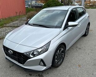 Hyundai Hyundai i20 1.0 Vision M/T 101Ps Gebrauchtwagen