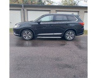 Mitsubishi Mitsubishi Outlander 2.0 MIVEC Diamant+ ClearTec 4 Gebrauchtwagen