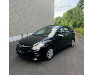 Hyundai Hyundai i30 cw Classic/SHZ/XENON/TÜV/INSP Gebrauchtwagen