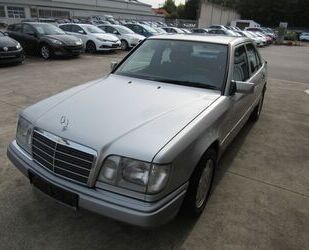 Mercedes-Benz Mercedes-Benz E 200,OLDTIMER-ZULASSUNG. Oldtimer