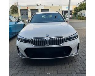 BMW BMW 320i Kombi Autom. M-Sport LED-NAVI-18