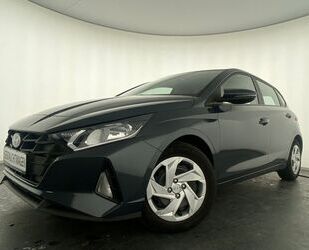 Hyundai Hyundai 1.2 MPI Essential *SHZ*PDC*Kamera*Klima*Te Gebrauchtwagen