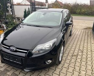 Ford Ford Focus Turnier Titanium,AHK,TÜV neu,Sony Gebrauchtwagen