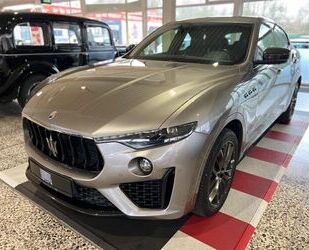 Maserati Maserati Levante GranSport Q4 Leder Nav LED Pan Di Gebrauchtwagen