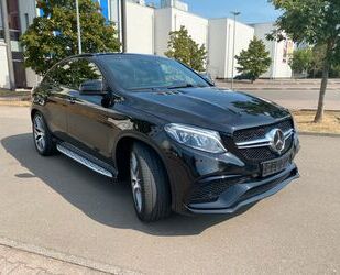 Mercedes-Benz Mercedes-Benz GLE 63 AMG COUPE V8+NIGHT PAKET+22+A Gebrauchtwagen