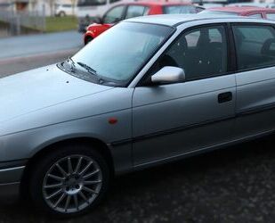 Opel Opel Astra F 1,8 Gebrauchtwagen