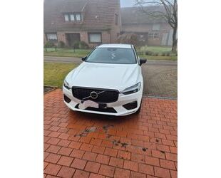 Volvo Volvo XC60 B4 R Design Geartronic R Design Gebrauchtwagen