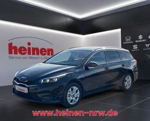 Kia Kia ceed Sporty Wagon 1.5 T-GDI DCT NAVI LED PDC Gebrauchtwagen