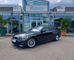 BMW BMW 320i Touring Aut MSport Leder AHK Panorama Dri Gebrauchtwagen