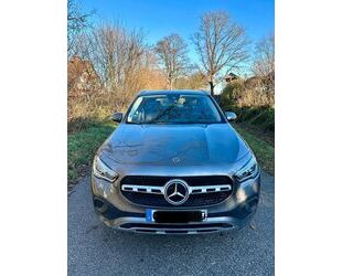 Mercedes-Benz Mercedes-Benz GLA 180 7G-DCT mountaingrau metallic Gebrauchtwagen