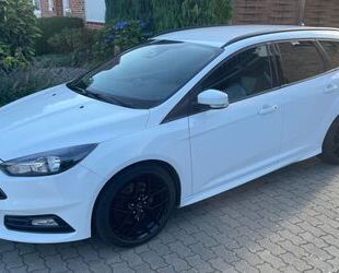 Ford Ford Focus 2,0 EB Turnier ST Gebrauchtwagen