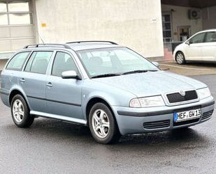 Skoda Skoda Octavia Combi Tour 1.6 Klimaautomatik AHK. Gebrauchtwagen