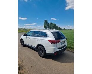 Mitsubishi Mitsubishi Outlander III 2.2 DI-D 4WD Automatik Gebrauchtwagen