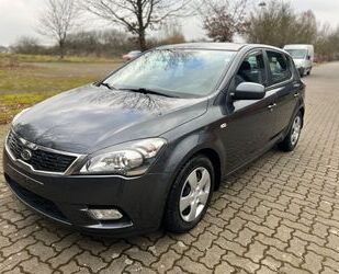 Kia Kia ceed / Ceed 1.4 CVVT Attract Gebrauchtwagen