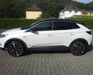 Opel Opel Grandland X Ultimate 4x4 Plug-in-Hybrid Autom Gebrauchtwagen