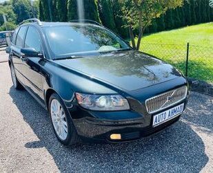 Volvo Volvo V50 2.4i Momentum AUTOMATIK Gebrauchtwagen