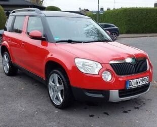 Skoda Skoda Yeti 1.2 TSI 1.Hd. AHK Navi Alu, Rot/Schwar Gebrauchtwagen