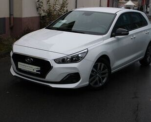 Hyundai Hyundai i30 Passion~2.Hand~Spurhalte.~Rückfahrkam. Gebrauchtwagen