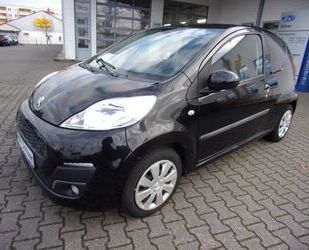 Peugeot Peugeot 107 Petit Filou AC Tüv 08/25 - 2.Hd. nur 7 Gebrauchtwagen