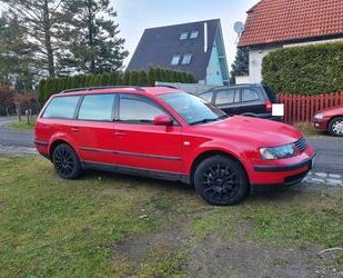 VW Volkswagen Passat Variant 1.9 TDI Tornadorot Tüv T Gebrauchtwagen