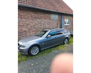 BMW BMW 320i Touring - Gebrauchtwagen