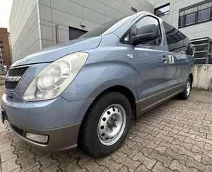 Hyundai Hyundai H-1 STAREX 2.5 CRDI 8 SITZER/DOPPELKLIMA/P Gebrauchtwagen