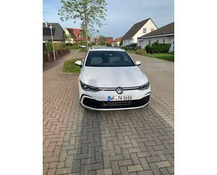 VW Volkswagen Golf 2.0 TDI SCR DSG 110kW R-Line Varia Gebrauchtwagen