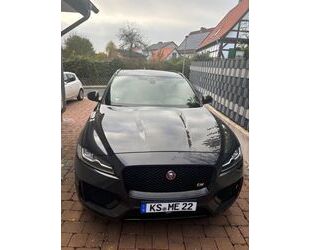 Jaguar Jaguar F-Pace 30d AWD S Black Pack First-Edetion Gebrauchtwagen