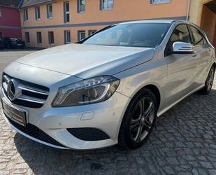 Mercedes-Benz Mercedes-Benz A 180 Style Bi-Xenon Navi SHZ PDC 2. Gebrauchtwagen