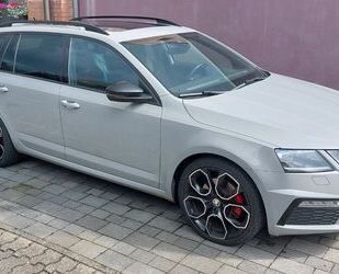 Skoda Skoda Octavia 2.0 TDI SCR DSG RS Combi RS Gebrauchtwagen