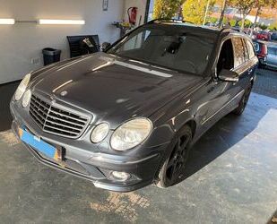 Mercedes-Benz Mercedes-Benz E 500 T +BI-XENON+AMG-PAKET+DESIGNO+ Gebrauchtwagen