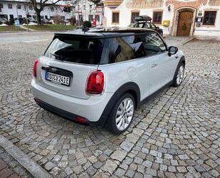 Mini MINI Cooper SE MINI Yours Trim fast Vollausstattun Gebrauchtwagen