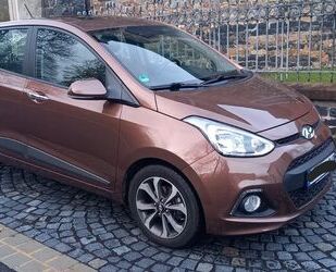 Hyundai Hyundai i10 1.2 Style Automatik Style / 1te Hand / Gebrauchtwagen