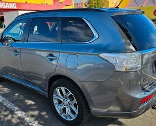 Mitsubishi Mitsubishi Plug-in Hybrid Outlander 2.0 Plug-In Hy Gebrauchtwagen