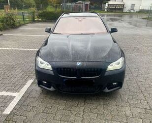 BMW BMW 530d xDrive Touring A -M Paket Gebrauchtwagen