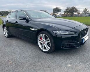 Jaguar Jaguar XE P300 S AWD 2. Hand Scheckheft bei Jaguar Gebrauchtwagen