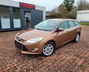 Ford Ford Focus Turnier Titanium*SHZ*BI-XENON* Gebrauchtwagen