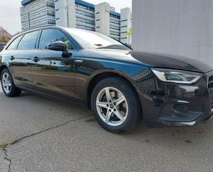 Audi Audi A4 Avant 30 TDI Stronic Businesspaket SHZ Spo Gebrauchtwagen