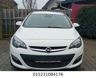 Opel Opel Astra J Sports Tourer Style+Teilleder+Tempoma Gebrauchtwagen